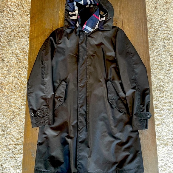 Burberry Men’s Kennington Coat - Picture 3 of 9